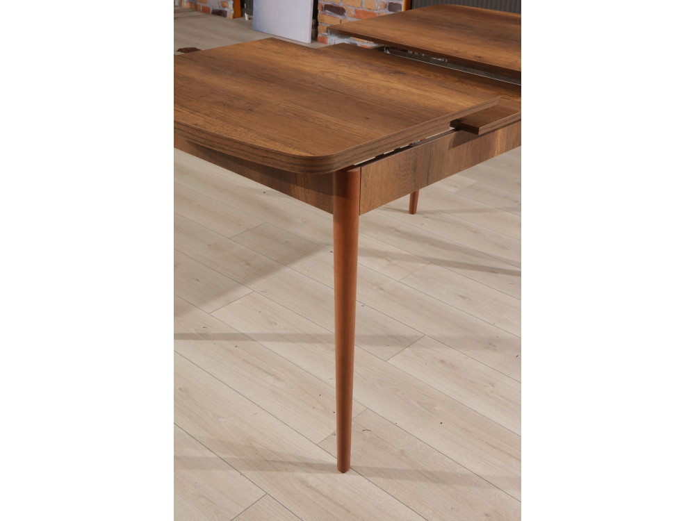 Barok" extendable wooden dining table...