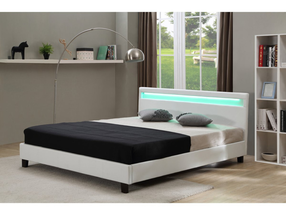 Couleur Blanc Dimensions 140 x 190 cm
