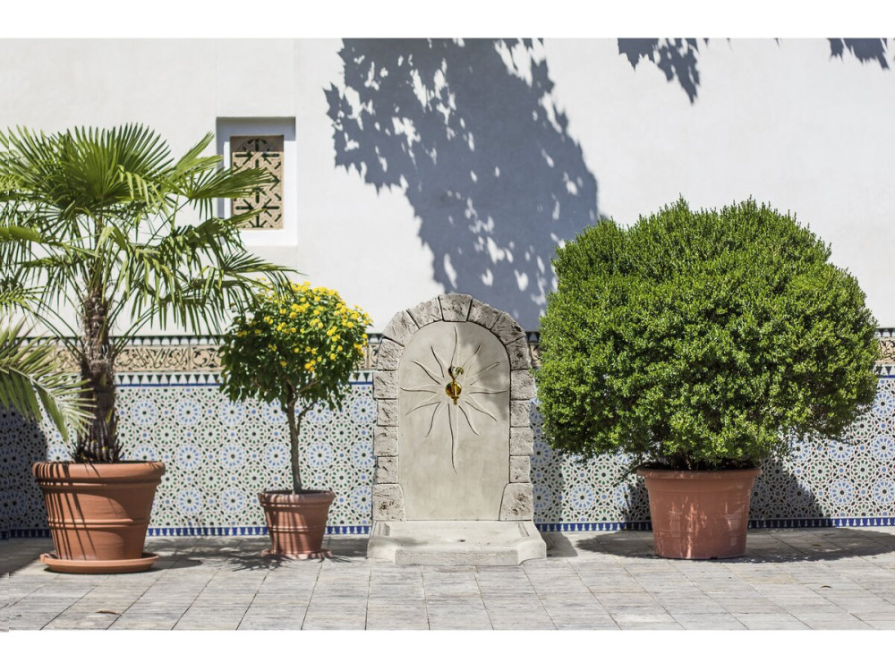 Fountain "Calypso" - 0.62 x 0.40 x 0.93 m