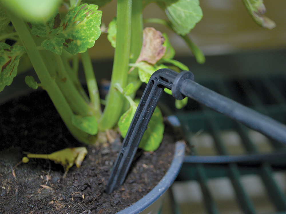 Greenhouse irrigation kit