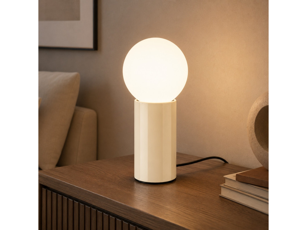 "Polo" Metal Table Lamp - 15 x 15 x 35 cm - Beige