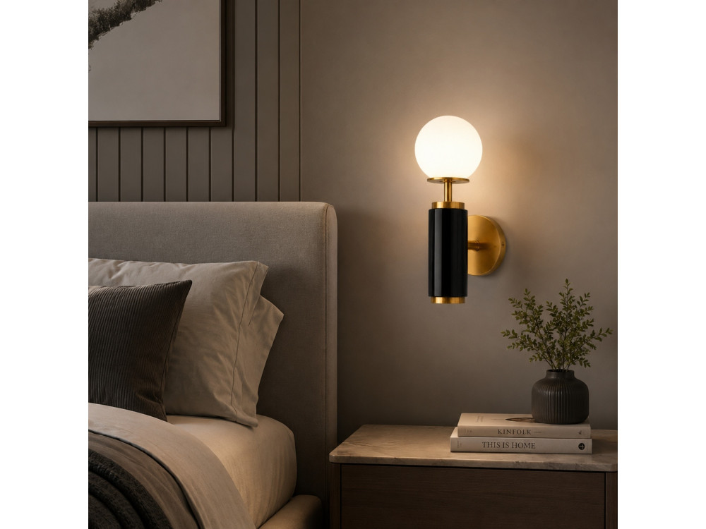 "Moira" Metal Wall Sconce - 15 x 17 x 37 cm - Black
