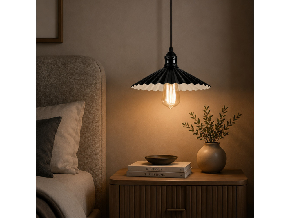"Plise" Metal Pendant Light - 32 x 32 cm - Black