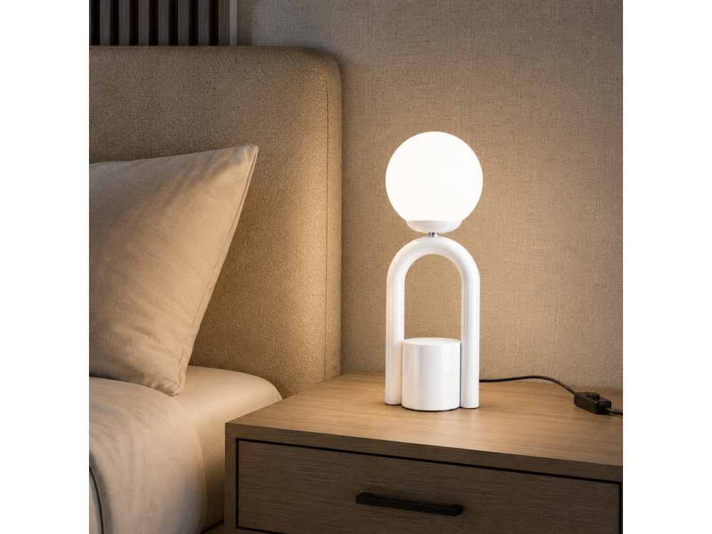 "Loop" Metal Table Lamp - 15 x 15 cm - White