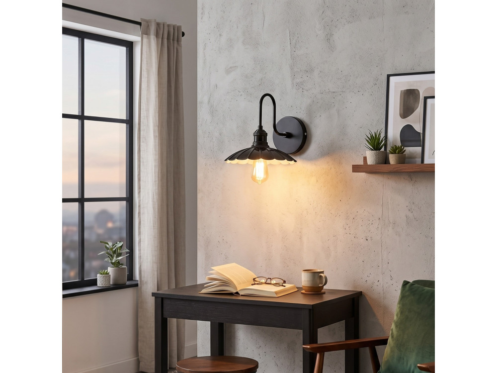 "Volan" Metal Wall Sconce - 25 x 30 cm - Black