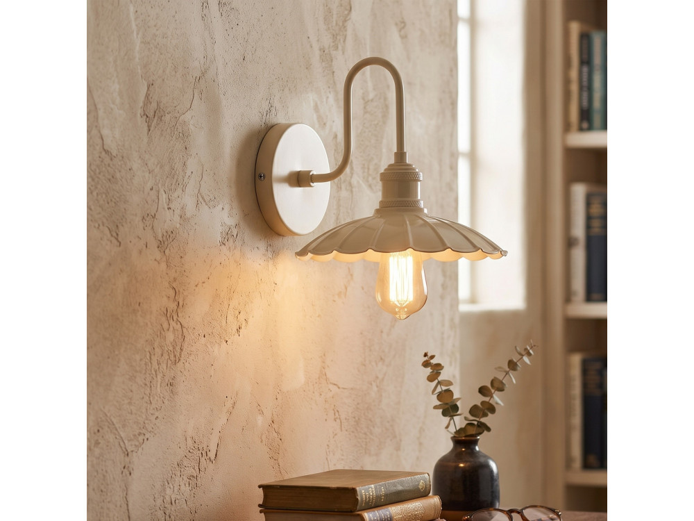 "Volan" Metal Wall Sconce - 25 x 30 cm - Beige