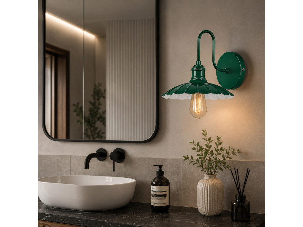 "Volan" Metal Wall Sconce - 25 x 30 cm - Green