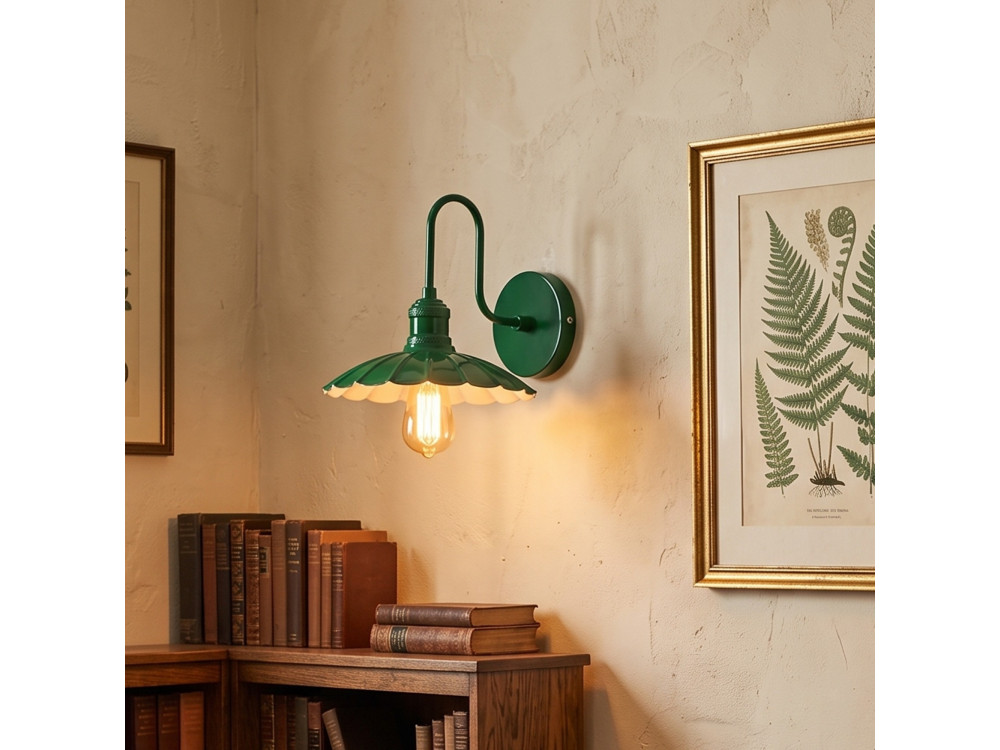"Volan" Metal Wall Sconce - 25 x 30 cm - Green