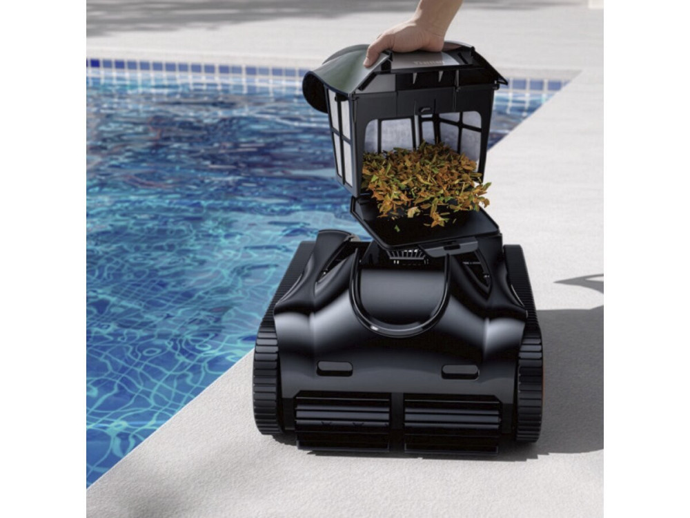 Cordless electric pool cleaner - bottom wall and water line - K25