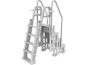 Mario" double pool staircase with child safety system