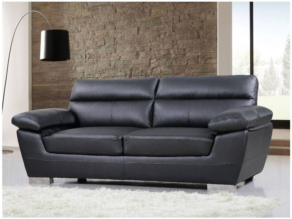 Advantages of a modern faux-leather sofa